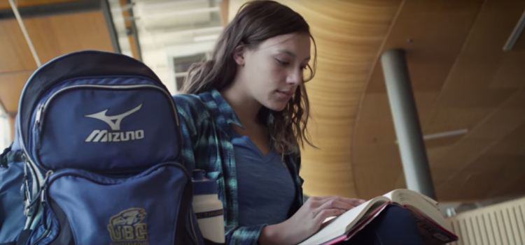 Image of Maia Brundage studying